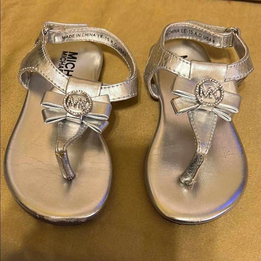 Michael Kors Kids Silver Sandals with T-Strap size 8